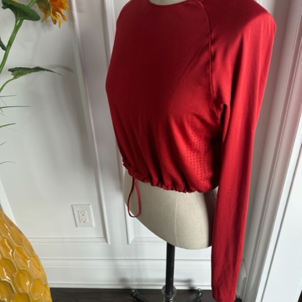 Gym Shark Sweat Talks Active Wear Top - Picture 9 of 16